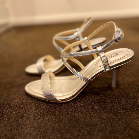 Michael Kors heels - Picture 1 of 4